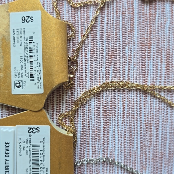 MONET BRAND WOMEN'S FASHION JEWELRY BUNDLE OF 4 LONG NECKLACES - Picture 14 of 14